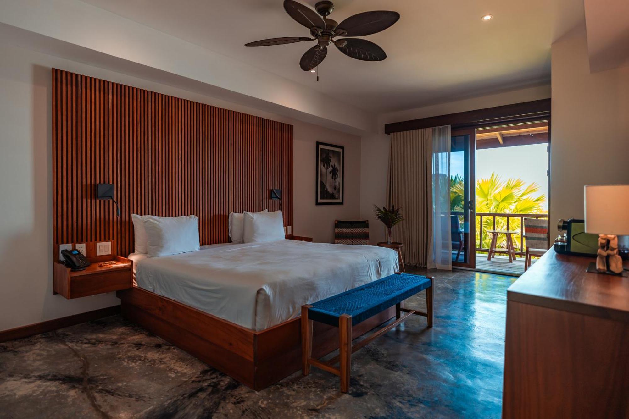 La Coralina Island House Hotel Bocas del Toro Exterior photo